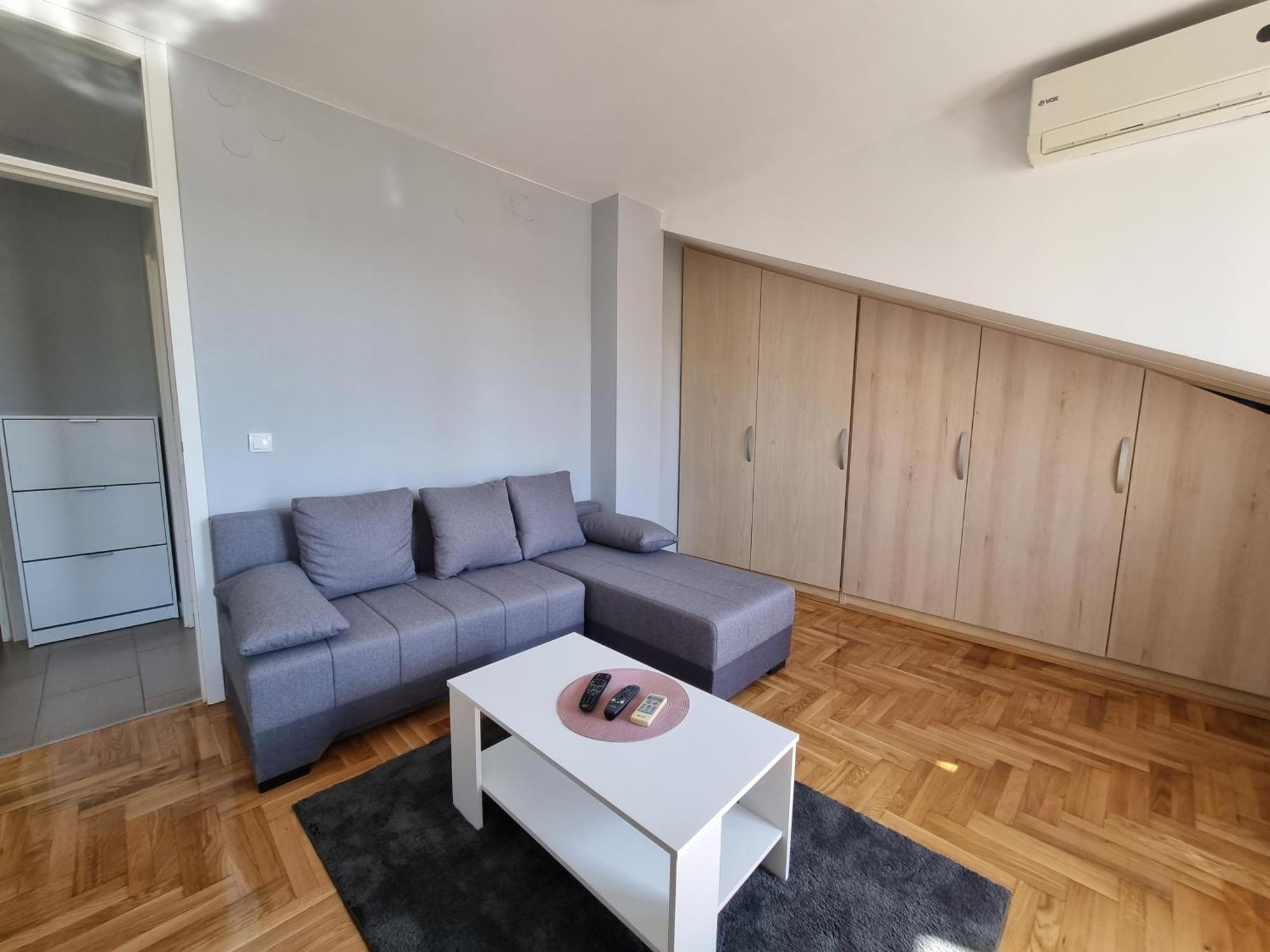 Likehome Life - Novi Sad Stevana Sremca Buitenkant foto